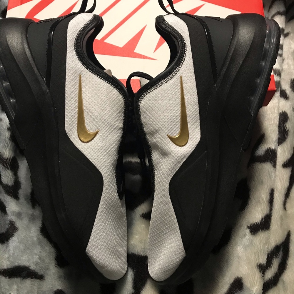 Men’s Nike Air Max Motion 2